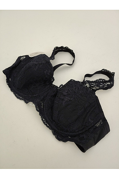 TRIUMPH Černá krajková kosticová podprsenka s měkkými košíčky Velikost EU 95C | TRIUMPH | obrázek 3
