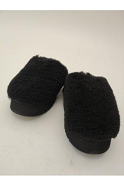 UGG Černé dámské pantofle s kožíškem na vysoké platformě Vel. US 7 | UGG | obrázek 3