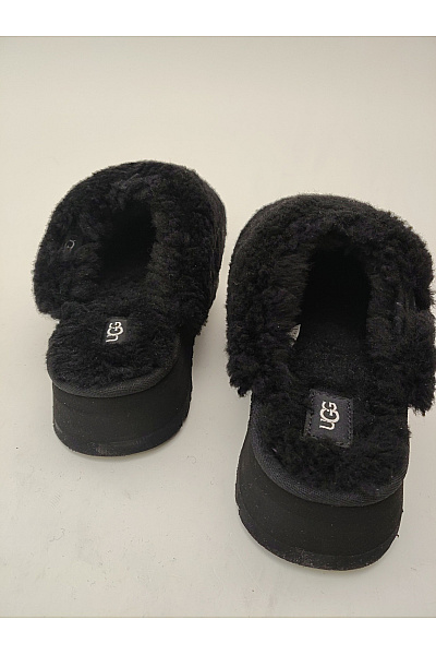UGG Černé dámské pantofle s kožíškem na vysoké platformě Vel. US 7 | UGG | obrázek 4