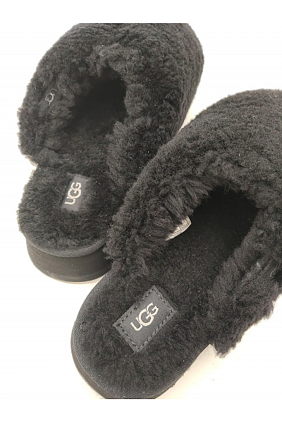 UGG Černé dámské pantofle s kožíškem na vysoké platformě Vel. US 7 | UGG | obrázek 6
