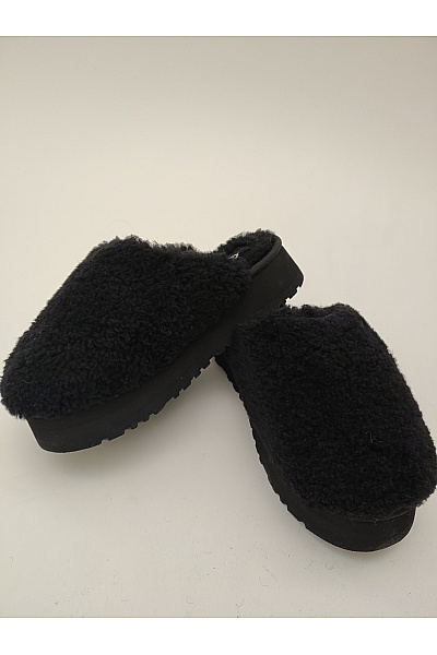 UGG Černé dámské pantofle s kožíškem na vysoké platformě Vel. US 7 | UGG | obrázek 9