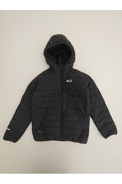 Jack Wolfskin Černá dětská prošívaná bunda s kapucí outdoor Velikost EU M | Jack Wolfskin | obrázek 2