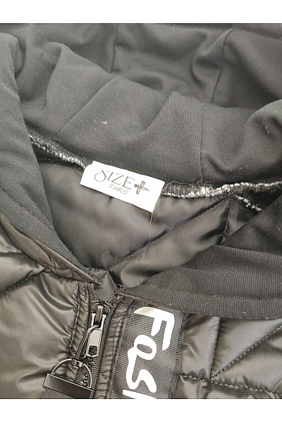 Černá prošívaná bunda s kapucí a chlupatými rukávy Vel. XXL | Unimoda | obrázek 7