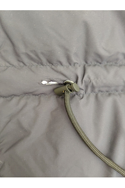 Jack Wolfskin Černá prošívaná zimní bunda s kapucí a stahováním v pase Vel. M | Jack Wolfskin | obrázek 4