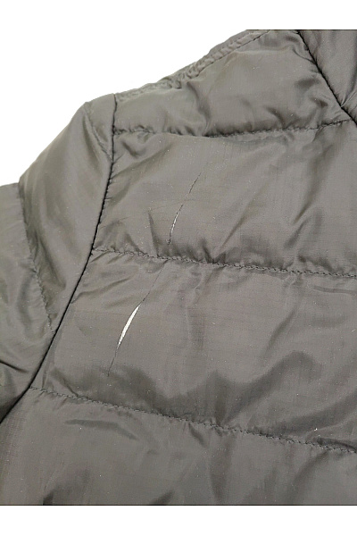 LEVIS Dámská černá prošívaná bunda s kapucí krátká přechodová Velikost XS | LEVIS | obrázek 6