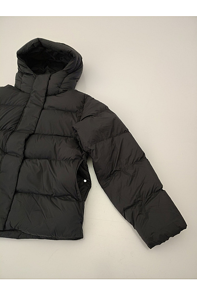 TOMMY HILFIGER Dámská černá prošívaná puffer bunda s kapucí Velikost US S | TOMMY HILFIGER | obrázek 3