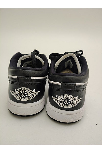 Nike Dámské tenisky Air Jordan 1 Low Černobílé Vel. US 8 | Nike | obrázek 4
