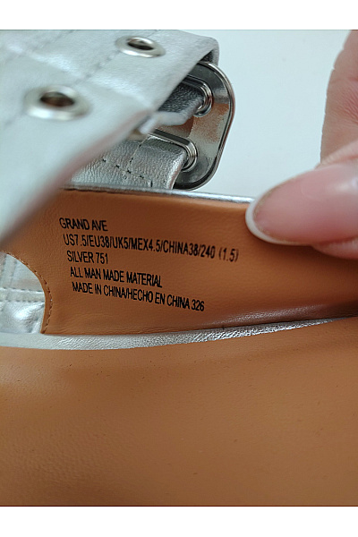Steve Madden Dámské stříbrné špičaté polobotky s páskem a přezkou Velikost EU 38 | Steve Madden | obrázek 9