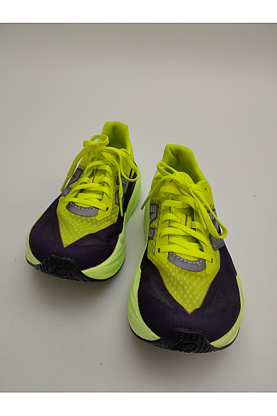New Balance Dámské tenisky FuelCell Rebel v4 Žluté Velikost US 7 | New Balance | obrázek 3