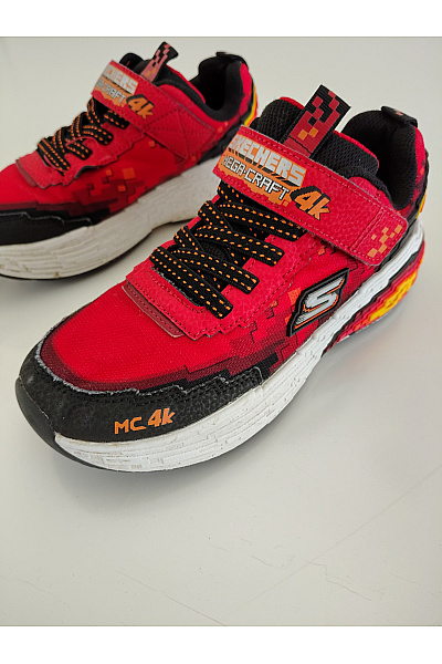 SKECHERS tenisky Dětské červené s pixelovým vzorem na platformě Vel. EU 31 | SKECHERS | obrázek 6