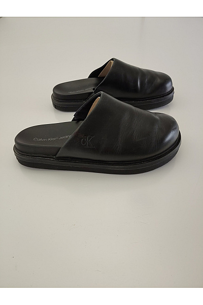 Calvin Klein Pánské černé kožené pantofle na platformě nazouvací Vel. EU 43 | Calvin Klein | obrázek 2