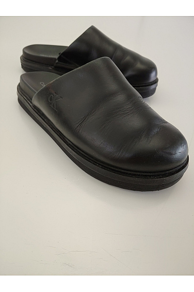 Calvin Klein Pánské černé kožené pantofle na platformě nazouvací Vel. EU 43 | Calvin Klein | obrázek 4