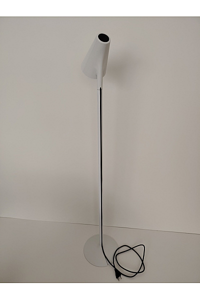 Moderní bílá stojací lampa minimalistická | Unimoda | obrázek 5