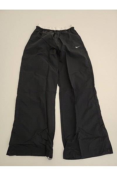 Nike Černé Sportovní široké Kalhoty S Gumou V Pase Velikost S