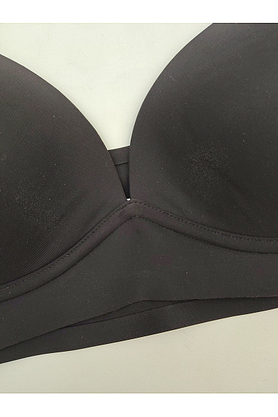BYE BRA Dámská černá hladká bezešvá podprsenka s měkkými košíčky Velikost EU L | BYE BRA | obrázek 4