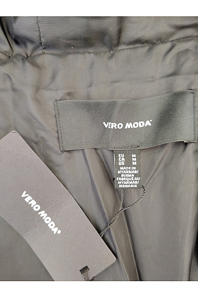 VERO MODA Dámská černá prošívaná zimní bunda s kapucí Velikost EU M | VERO MODA | obrázek 7