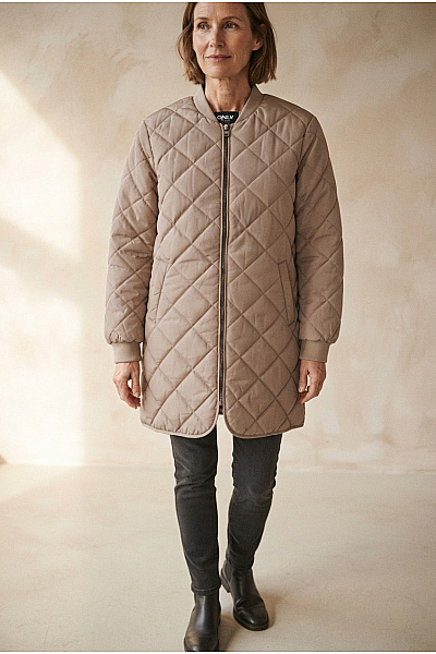 ONLY Dámská Béžová Prošívaná Bunda Bomber Střihu Vel. XS