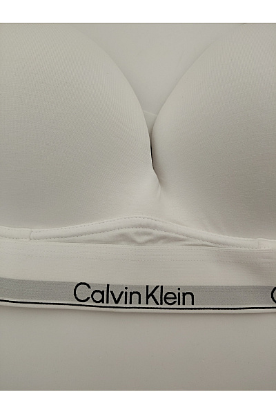 Calvin Klein Bílá hladká bezešvá braletová podprsenka Velikost US 34DD | Calvin Klein | obrázek 4