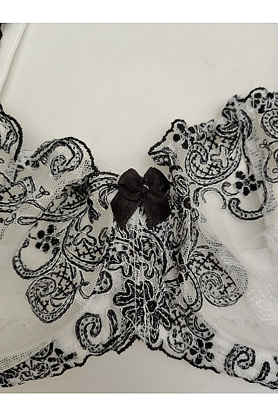 Kamea lingerie Černobílá krajková kosticová podprsenka s průsvitnými košíčky Velikost EU 80B | kamea lingerie | obrázek 4