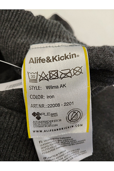 Alife and kickin Černé pletené tepláky s kapsami Vel. XS | alife and kickin | obrázek 7