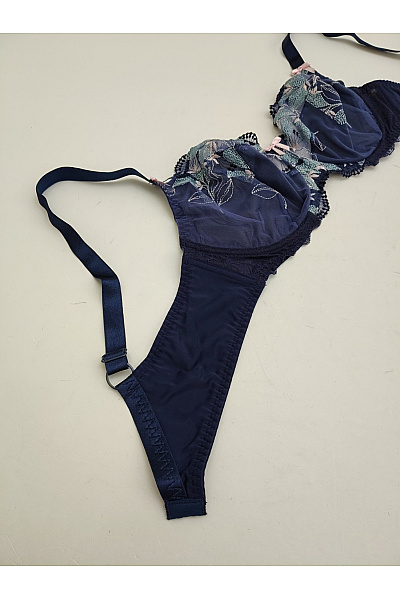 Kamea lingerie Modrá krajková kosticová podprsenka s výšivkou Velikost EU 95D | kamea lingerie | obrázek 7