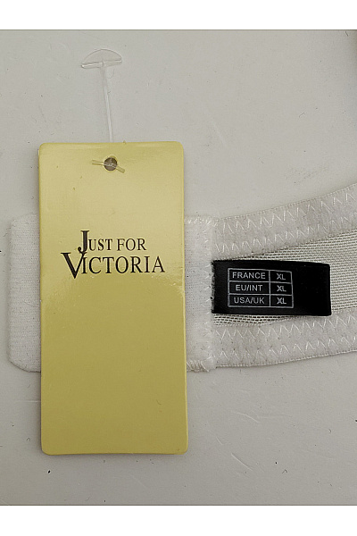 JUST FOR VICTORIA Bílá krajková braletová podprsenka s hlubokým výstřihem Vel. EU XL | JUST FOR VICTORIA | obrázek 8