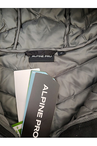 ALPINE PRO Černá prošívaná zateplená vesta s kapucí a kožešinou Vel. M | ALPINE PRO | obrázek 4