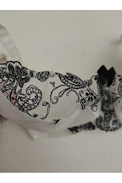 Kamea lingerie Černobílá krajková kosticová podprsenka s ozdobami Velikost EU 85C | kamea lingerie | obrázek 9
