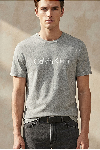 Calvin Klein Šedé Bavlněné Pánské Tričko S Krátkým Rukávem A Nápisem Velikost L