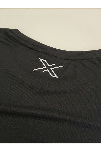 2XU Černé sportovní funkční tričko s krátkým rukávem a kulatým výstřihem Vel. M | 2XU | obrázek 5