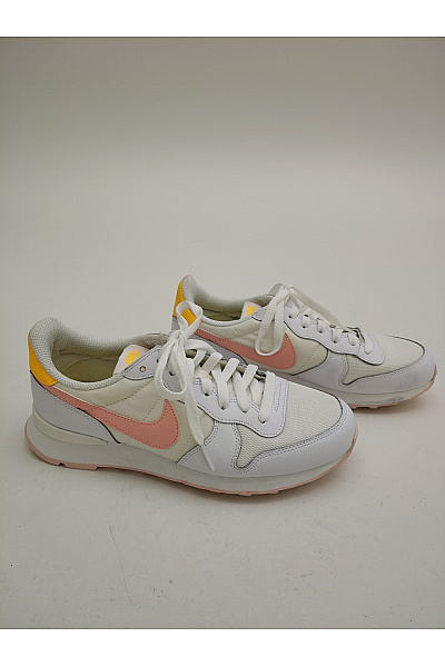 Nike Dámské Tenisky WMNS Internationalist Bílé Růžové Žluté Velikost US 8