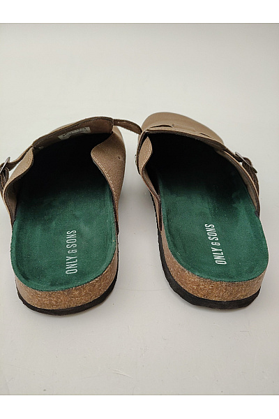 ONLY & SONS Hnědé pánské nazouvací pantofle s přezkou a plnou špičkou Velikost 46 | ONLY & SONS | obrázek 9
