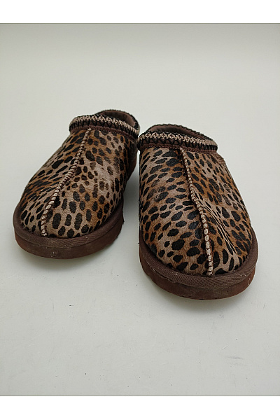 UGG Hnědé leopardí nazouvací válenky s kožíškem Velikost EU 38 | UGG | obrázek 3