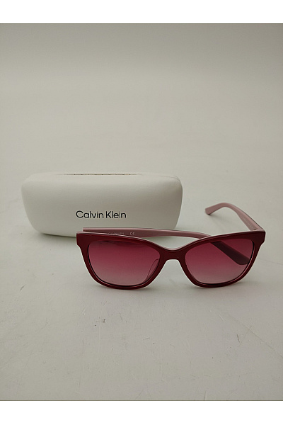 Calvin Klein Červené sluneční brýle oversized | Calvin Klein | obrázek 2
