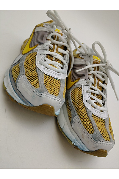 Nike Dámské tenisky Wmns Zoom Vomero 5 Žluté Šedé Bílé Vel. US 6.5 | Nike | obrázek 9